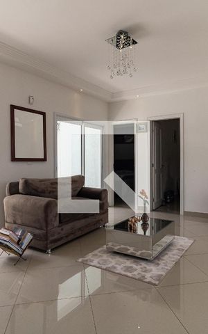 Casa à venda com 792m², 4 quartos e 5 vagas Casa à venda com 792m², 4 quartos e 5 vagasSala Intima