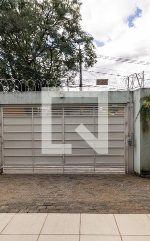 Casa à venda com 792m², 4 quartos e 5 vagas Casa à venda com 792m², 4 quartos e 5 vagasGaragem