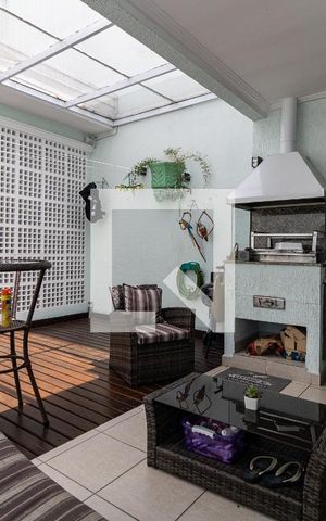Casa à venda com 792m², 4 quartos e 5 vagas Casa à venda com 792m², 4 quartos e 5 vagasÁrea da Churrasqueira