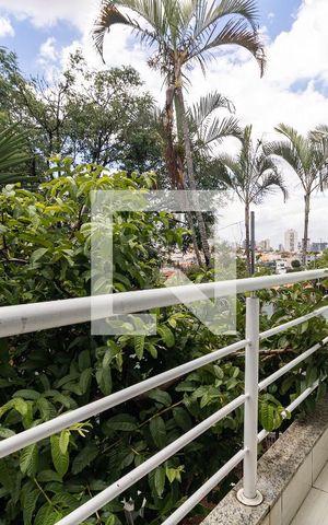 Casa à venda com 792m², 4 quartos e 5 vagas Casa à venda com 792m², 4 quartos e 5 vagasVaranda da Suíte 3