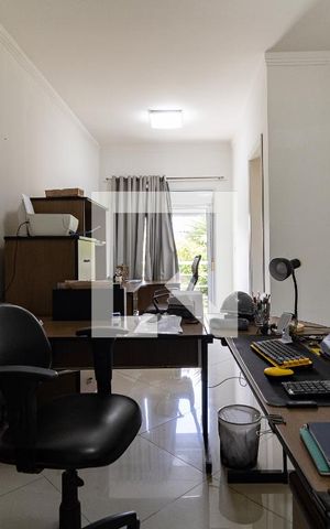 Casa à venda com 792m², 4 quartos e 5 vagas Casa à venda com 792m², 4 quartos e 5 vagasSuíte 3
