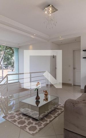 Casa à venda com 792m², 4 quartos e 5 vagas Casa à venda com 792m², 4 quartos e 5 vagasSala Intima