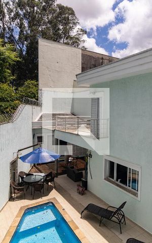 Casa à venda com 792m², 4 quartos e 5 vagas Casa à venda com 792m², 4 quartos e 5 vagasVista da Varanda da Sala Intima