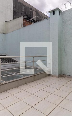 Casa à venda com 792m², 4 quartos e 5 vagas Casa à venda com 792m², 4 quartos e 5 vagasVaranda da Suíte 1