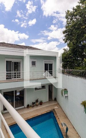 Casa à venda com 792m², 4 quartos e 5 vagas Casa à venda com 792m², 4 quartos e 5 vagasVista da Varanda da Suíte 1