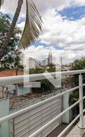 Casa à venda com 792m², 4 quartos e 5 vagas Casa à venda com 792m², 4 quartos e 5 vagasVaranda da Suíte 4