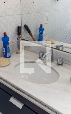 Casa à venda com 792m², 4 quartos e 5 vagas Casa à venda com 792m², 4 quartos e 5 vagasBanheiro da Suíte 4