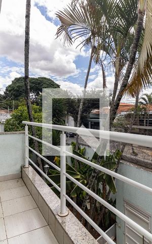 Casa à venda com 792m², 4 quartos e 5 vagas Casa à venda com 792m², 4 quartos e 5 vagasVaranda da Suíte 4