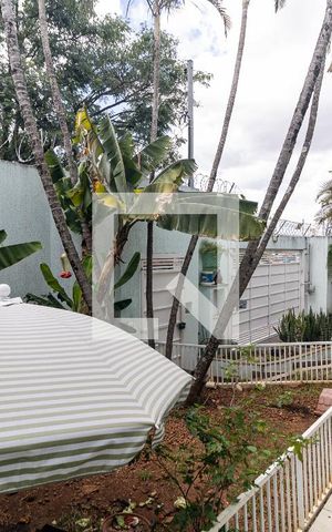Casa à venda com 792m², 4 quartos e 5 vagas Casa à venda com 792m², 4 quartos e 5 vagasJardim