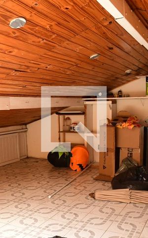 Casa de condomínio para alugar com 200m², 3 quartos e 3 vagasSótão