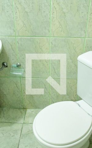 Casa de condomínio para alugar com 200m², 3 quartos e 3 vagasBanheiro