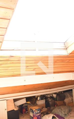 Casa de condomínio para alugar com 200m², 3 quartos e 3 vagasSótão