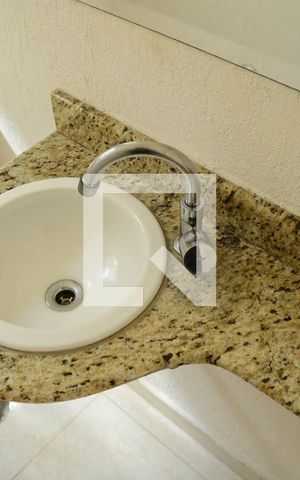 Casa de condomínio para alugar com 200m², 3 quartos e 3 vagasLavabo