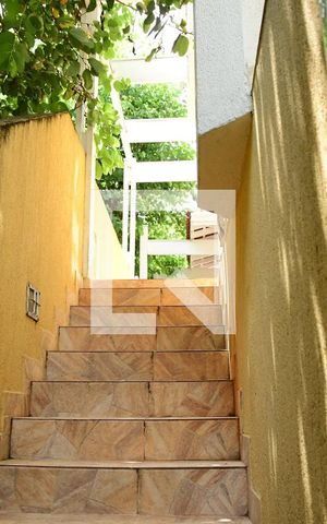 Casa de condomínio para alugar com 200m², 3 quartos e 3 vagasQuintal