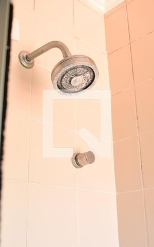 Casa de condomínio para alugar com 200m², 3 quartos e 3 vagasBanheiro Social