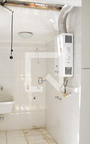 Casa de condomínio para alugar com 200m², 3 quartos e 3 vagasÁrea de Serviço