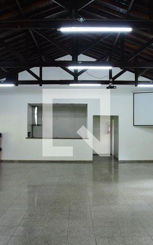 Casa de condomínio para alugar com 200m², 3 quartos e 3 vagasÁrea comum - Salão de festas