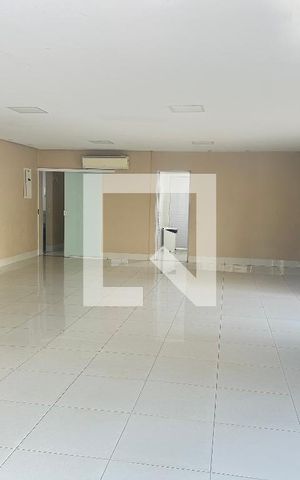 Apartamento para alugar com 72m², 3 quartos e 1 vaga