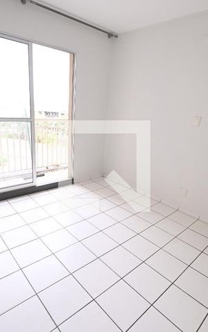 Apartamento para alugar com 72m², 3 quartos e 1 vaga