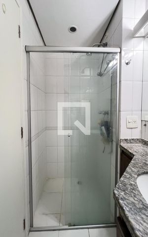 Apartamento para alugar com 57m², 2 quartos e 1 vaga Apartamento para alugar com 57m², 2 quartos e 1 vagaBanheiro