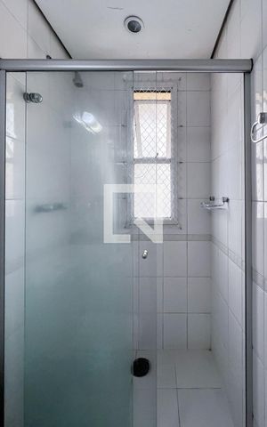 Apartamento para alugar com 57m², 2 quartos e 1 vaga Apartamento para alugar com 57m², 2 quartos e 1 vagaBanheiro da Suíte