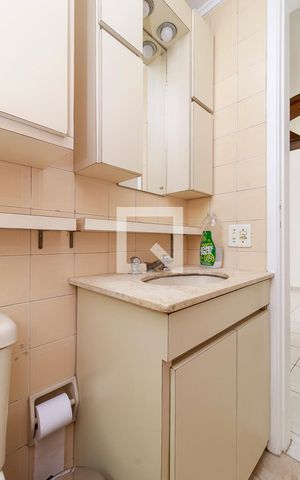 Apartamento à venda com 70m², 2 quartos e 1 vaga Apartamento à venda com 70m², 2 quartos e 1 vagaBanheiro