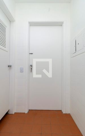 Apartamento à venda com 70m², 2 quartos e 1 vaga Apartamento à venda com 70m², 2 quartos e 1 vagaÁrea de Serviço