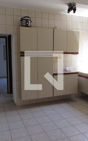 Casa para alugar com 100m², 2 quartos e 1 vagaCozinha