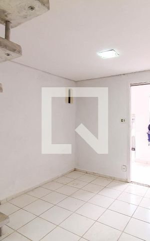 Casa à venda com 90m², 2 quartos e sem vaga Casa à venda com 90m², 2 quartos e sem vagaSala/Cozinha