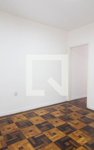 Apartamento à venda com 97m², 2 quartos e sem vaga Apartamento à venda com 97m², 2 quartos e sem vagaSala