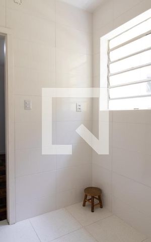 Apartamento à venda com 97m², 2 quartos e sem vaga Apartamento à venda com 97m², 2 quartos e sem vagaBanheiro