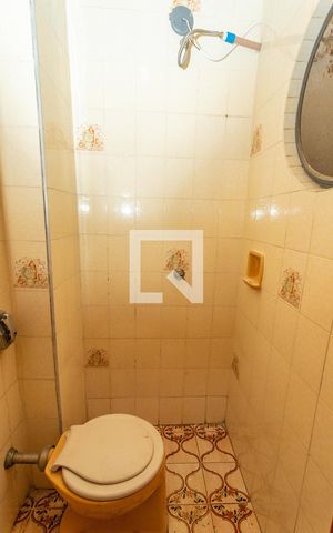 Casa à venda com 350m², 4 quartos e 2 vagasBanheiro salão