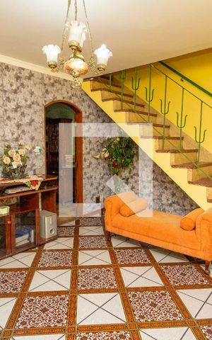 Casa à venda com 350m², 4 quartos e 2 vagasSala