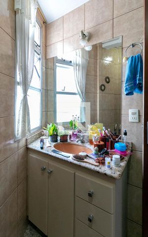 Apartamento à venda com 65m², 2 quartos e 1 vaga Apartamento à venda com 65m², 2 quartos e 1 vagaBanheiro Social