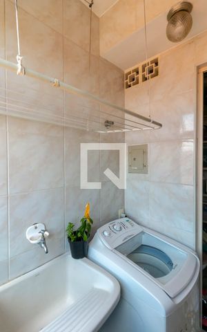 Apartamento à venda com 65m², 2 quartos e 1 vaga Apartamento à venda com 65m², 2 quartos e 1 vagaCozinha e Área de Serviço