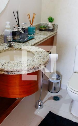 Apartamento para alugar com 181m², 3 quartos e 3 vagas Apartamento para alugar com 181m², 3 quartos e 3 vagasLavabo