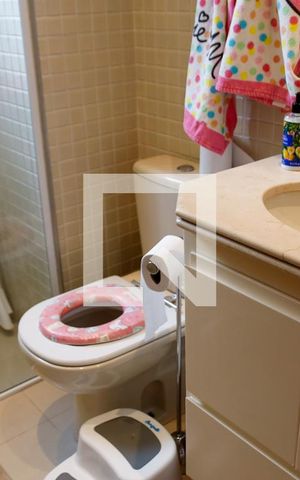 Apartamento para alugar com 181m², 3 quartos e 3 vagas Apartamento para alugar com 181m², 3 quartos e 3 vagasBanheiro da Suíte 3