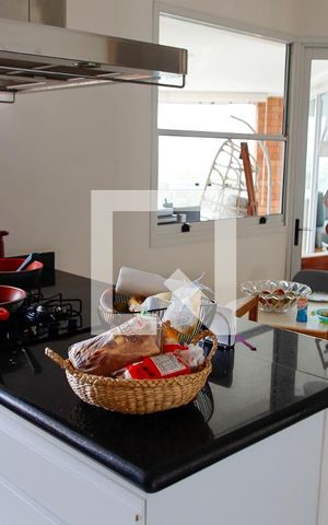Apartamento para alugar com 181m², 3 quartos e 3 vagas Apartamento para alugar com 181m², 3 quartos e 3 vagasCozinha