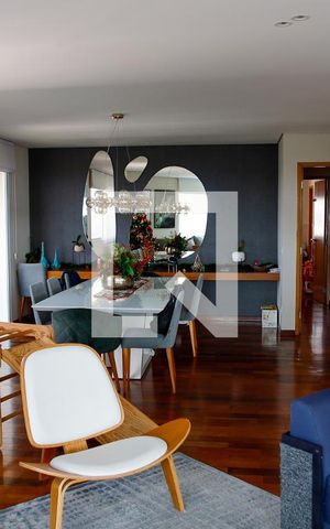 Apartamento para alugar com 181m², 3 quartos e 3 vagas Apartamento para alugar com 181m², 3 quartos e 3 vagasSala
