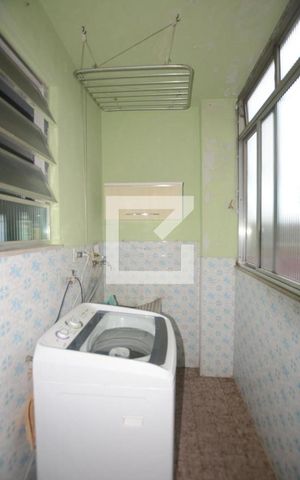 Apartamento para alugar com 75m², 2 quartos e 1 vagaÁrea de Serviço