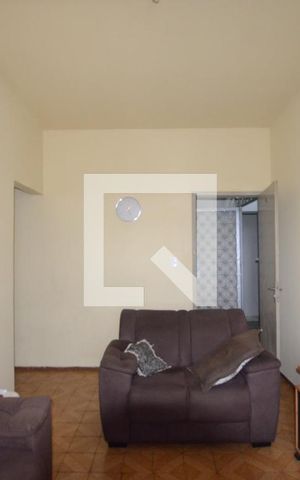 Apartamento para alugar com 75m², 2 quartos e 1 vagaSala