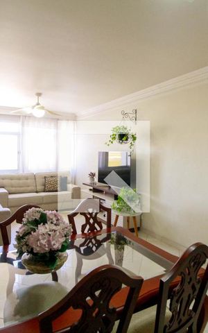 Apartamento à venda com 101m², 2 quartos e 1 vaga Apartamento à venda com 101m², 2 quartos e 1 vagaSala de Jantar