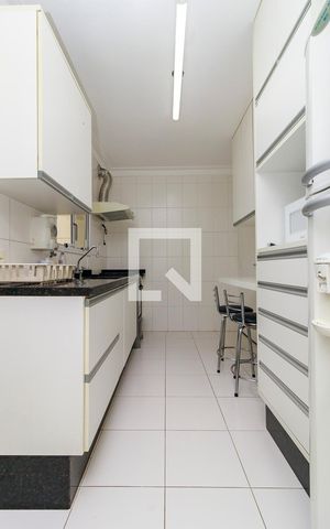 Apartamento para alugar com 126m², 4 quartos e 2 vagas Apartamento para alugar com 126m², 4 quartos e 2 vagasCozinha
