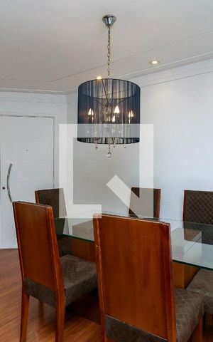 Apartamento para alugar com 126m², 4 quartos e 2 vagas Apartamento para alugar com 126m², 4 quartos e 2 vagasSala