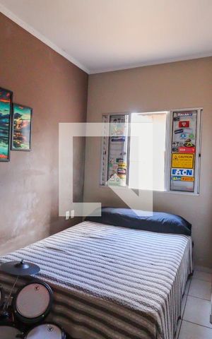 Casa de condomínio à venda com 180m², 3 quartos e 4 vagas Casa de condomínio à venda com 180m², 3 quartos e 4 vagasQuarto 2