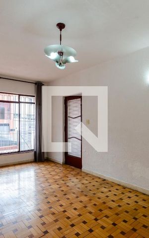 Casa à venda com 300m², 3 quartos e 2 vagasSala