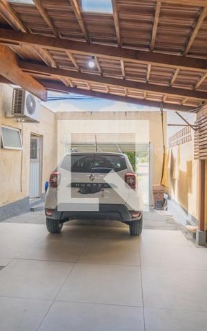Casa à venda com 130m², 3 quartos e 2 vagasGaragem