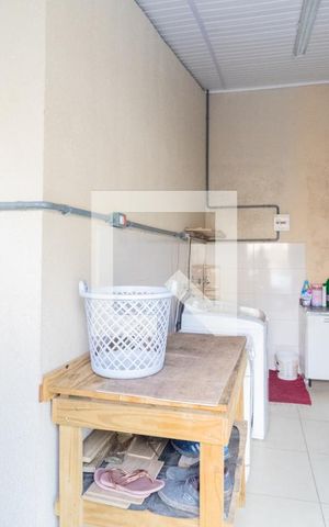 Casa à venda com 130m², 3 quartos e 2 vagasÁrea de Serviço
