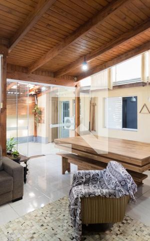 Casa à venda com 130m², 3 quartos e 2 vagasEspaço Gourmet