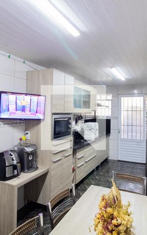Casa à venda com 130m², 3 quartos e 2 vagasCozinha